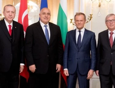 Politico: «Για να το πούμε απλά, η τουρκική οικονομία θα εκραγεί χωρίς την Ευρώπη»